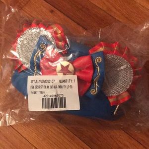 Disney Minnie Main Attraction Loungefly Fanny Pack